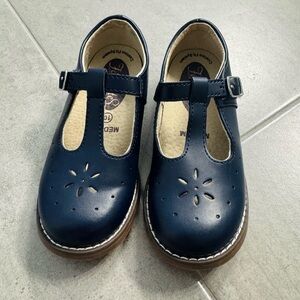 Navy blue footmate dress shoes. Worn once inside. Like new. Toddler size 10.